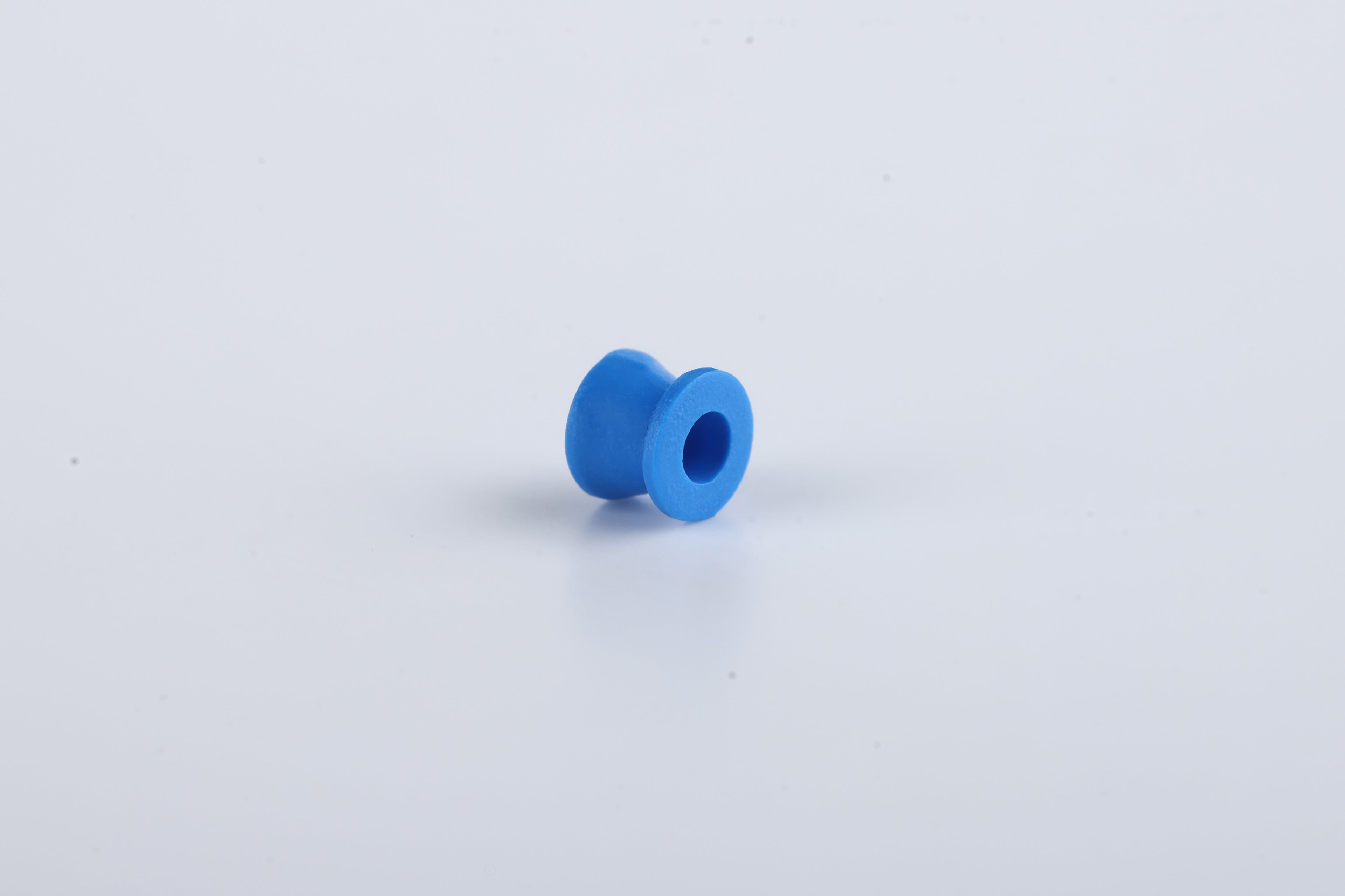Baxter Beveled Bobbin